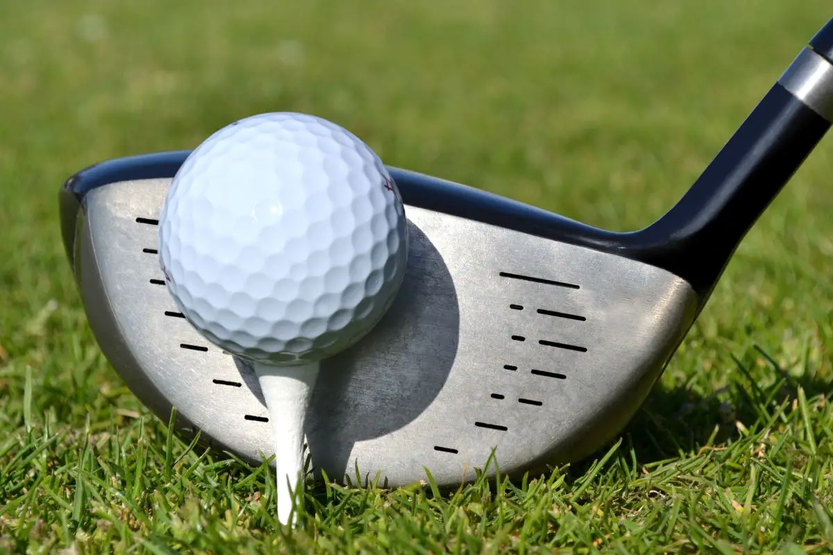 Mastering Golf: When and How to Use a Tee in Golf