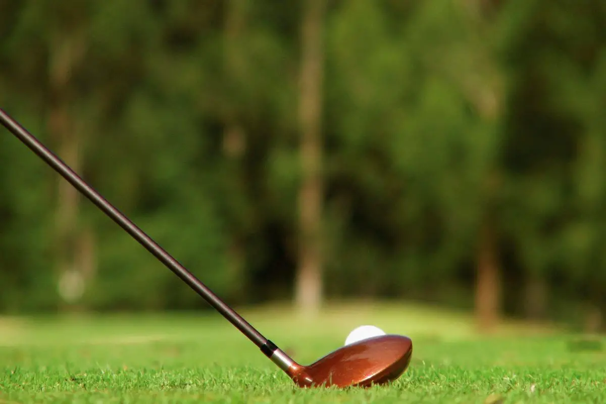 When To Tee Off With A 3 Wood: A Comprehensive Guide